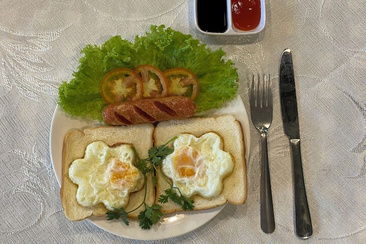 Breakfast/Coffee Service 85 of 98