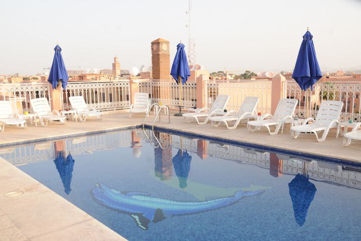 Pool 50 of 77