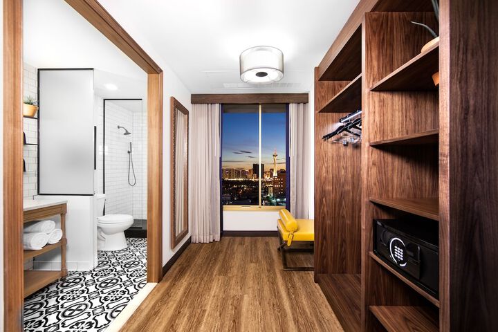 Room 13 of 57
