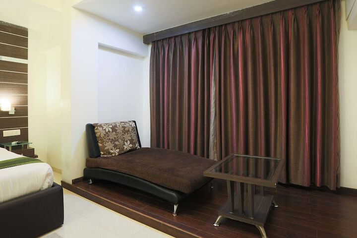 Room 34 of 66