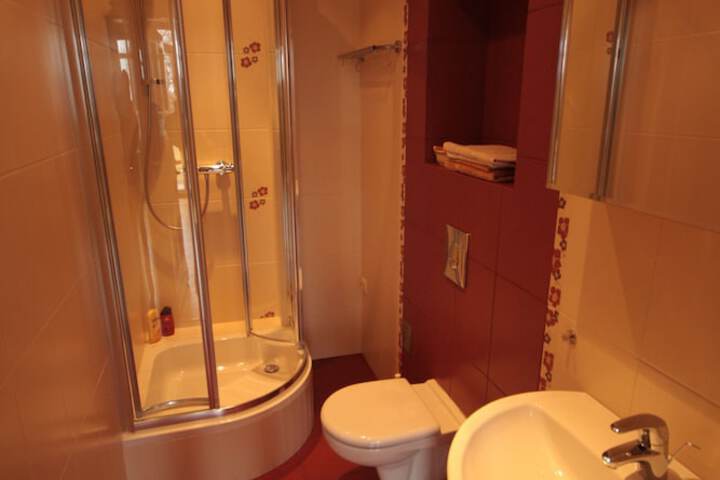 Room 14 of 31