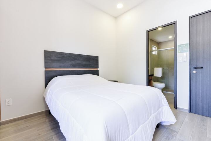Room 21 of 228