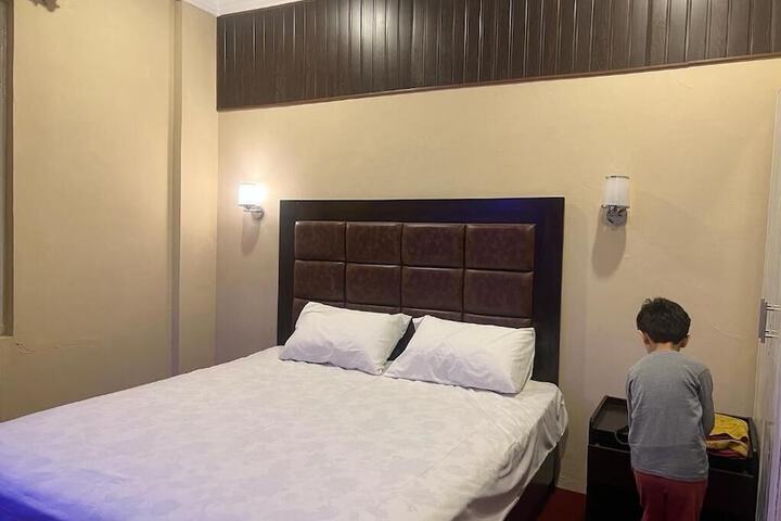 Room 19 of 25
