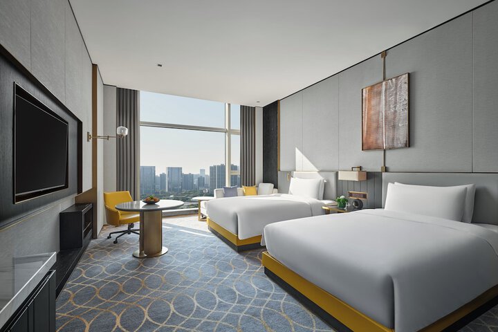Room 25 of 113