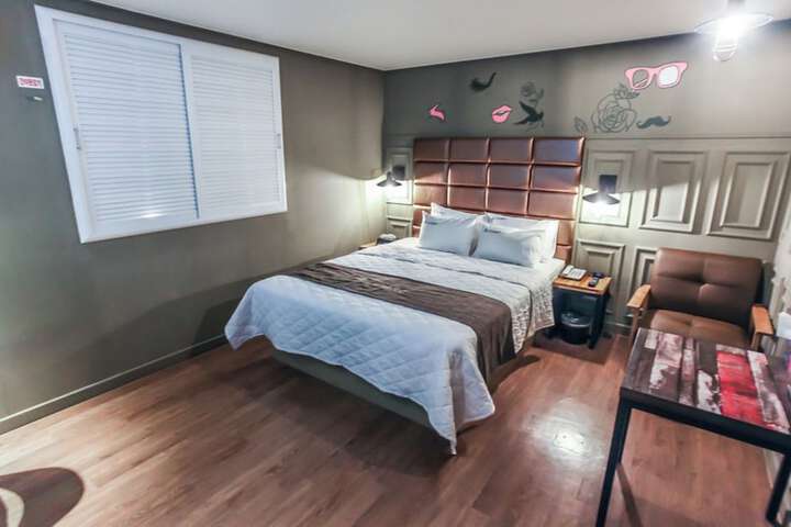 Room 7 of 35