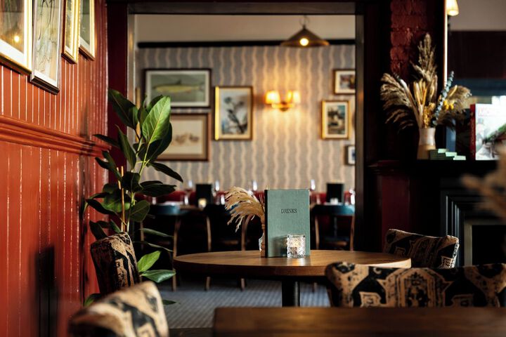 Lounge 59 of 66