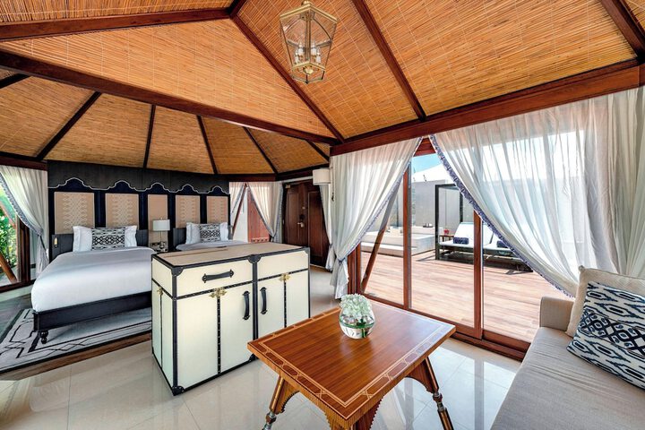 Room 5 of 38