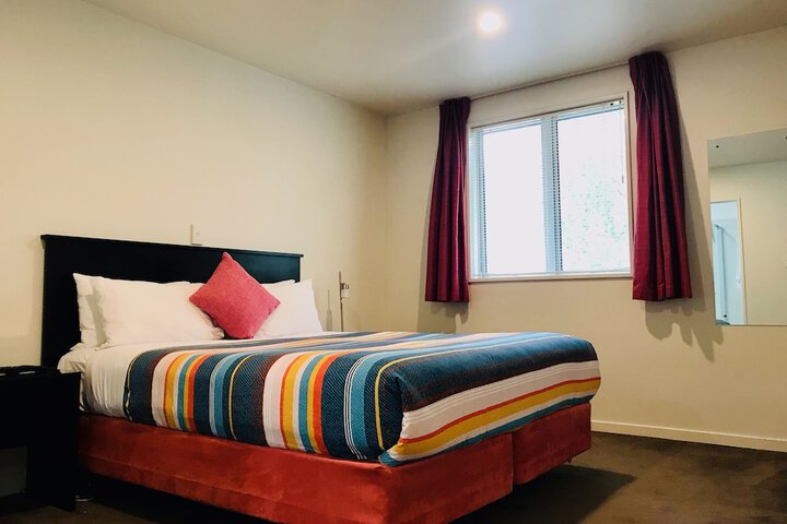 Room 15 of 52