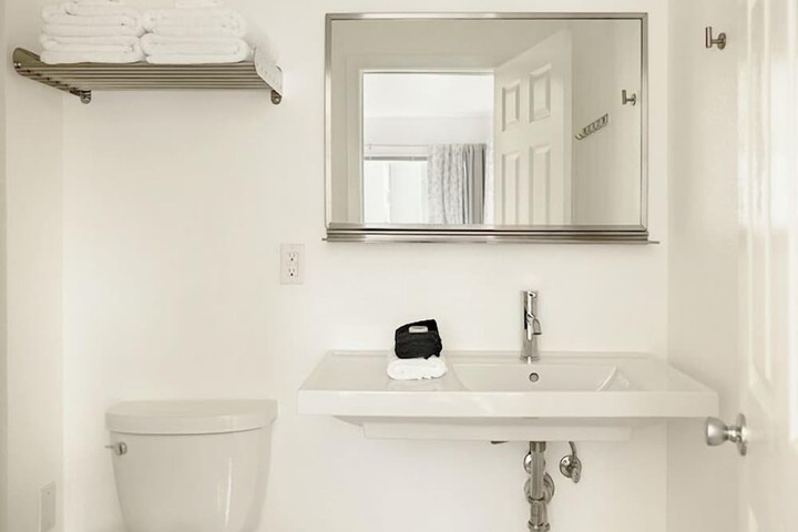 Room 28 of 30