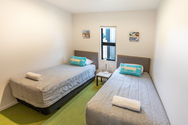 Room 6 of 45