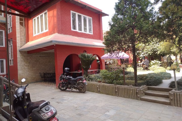 Hotel Green Plum