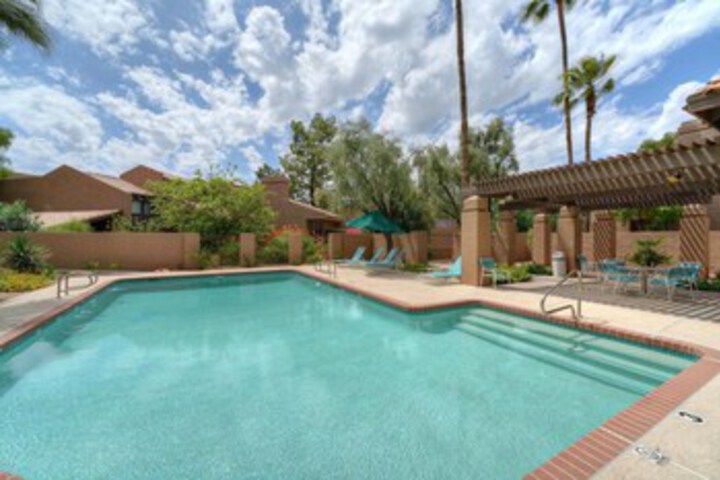 Camelback Mountain 2 BR by Casago