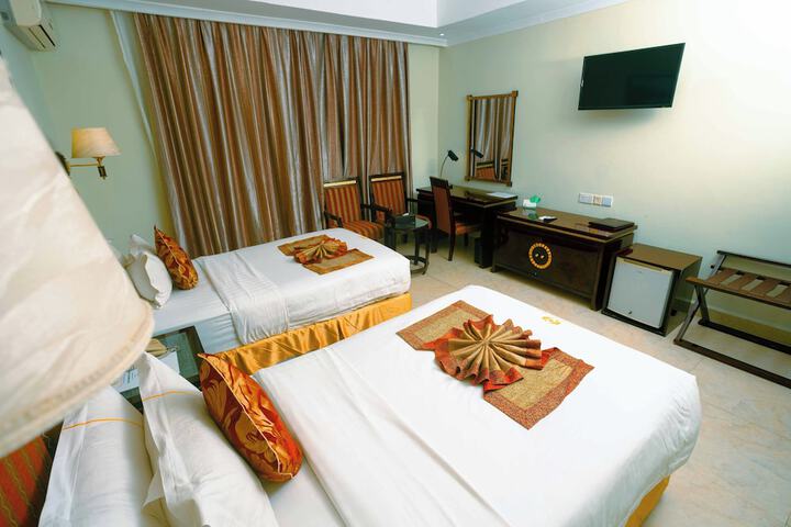 Room 19 of 42