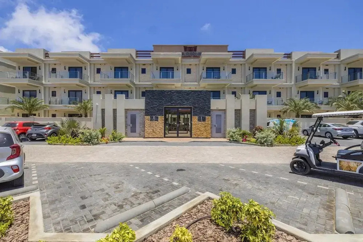 Photo of Modern NEW 2br2ba Condo w Pool Resort Amenities