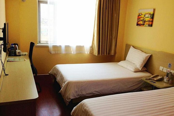 Room 2 of 11
