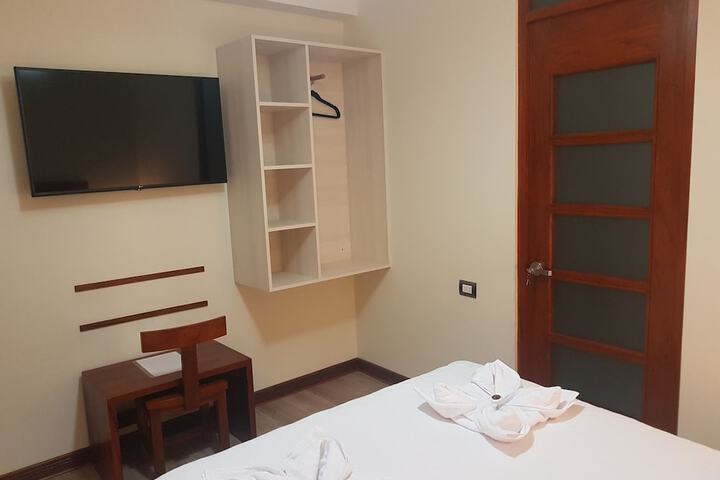 Room 7 of 109