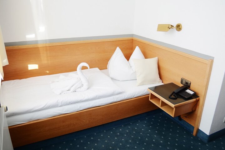Room 7 of 23