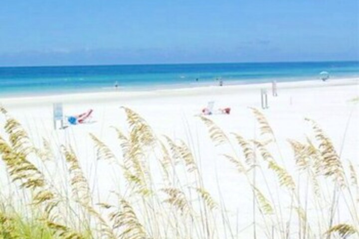 Beach 18 of 82