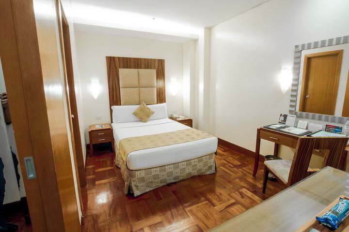 Room 22 of 117