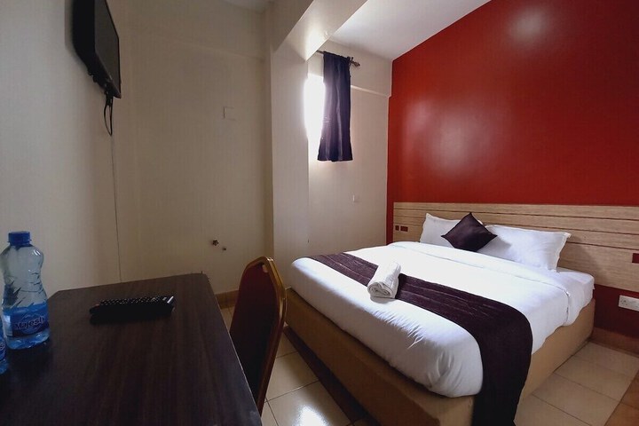 Room 16 of 26