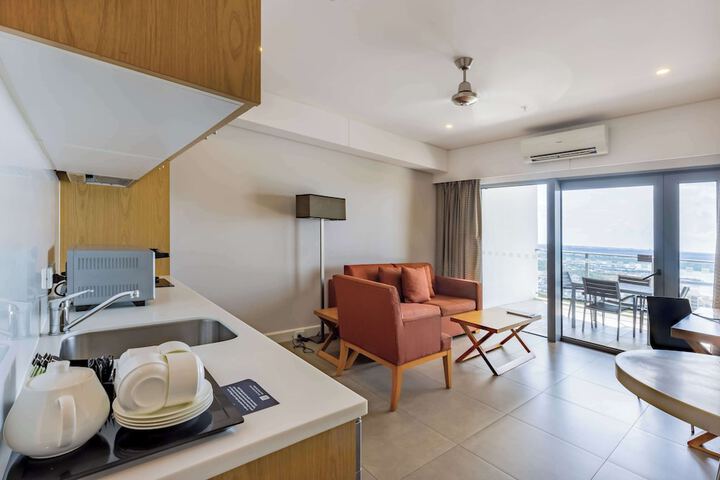 Room 4 of 40