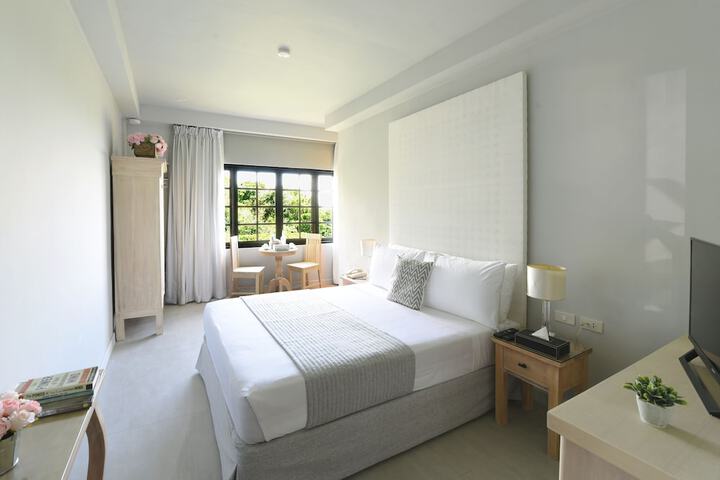 Room 4 of 22
