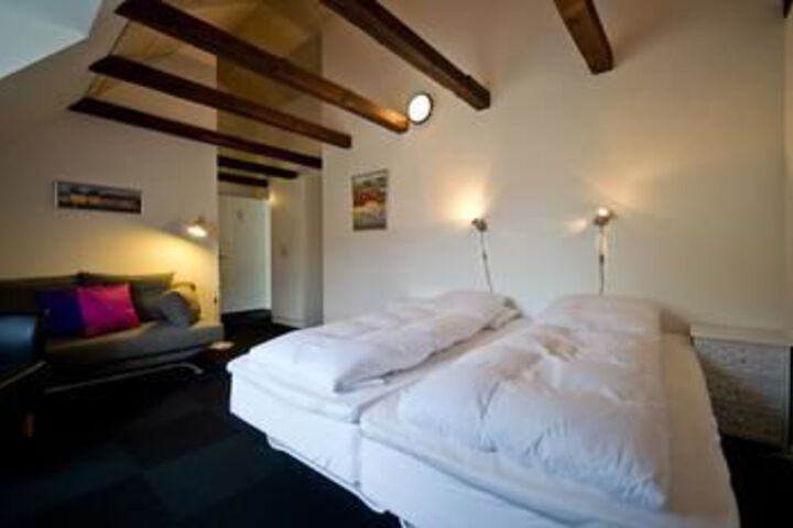 Room 7 of 31