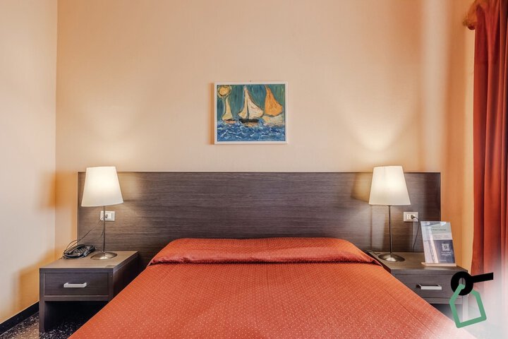 Room 13 of 60