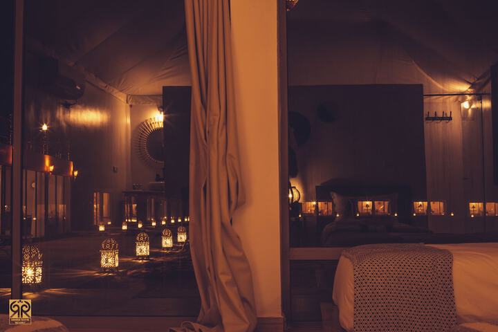 Room 11 of 28