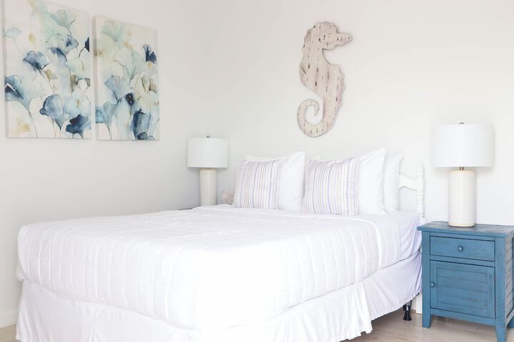 Room 52 of 181