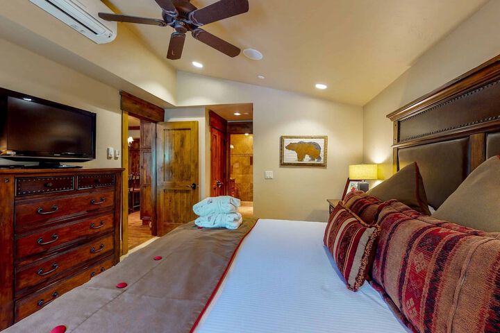 Room 36 of 222