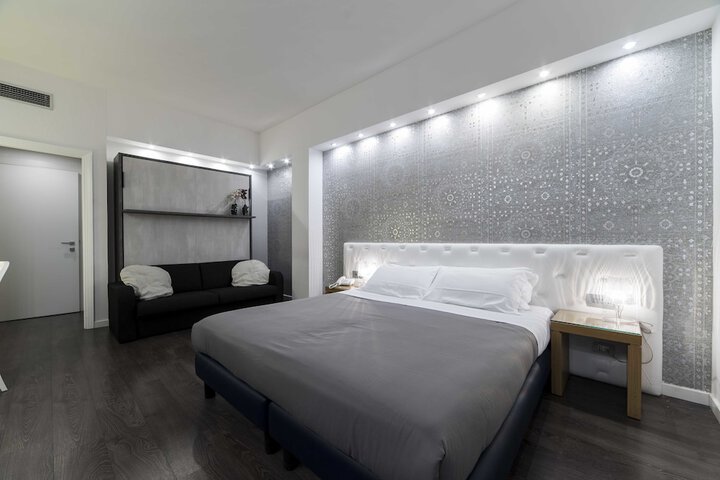 Room 10 of 47