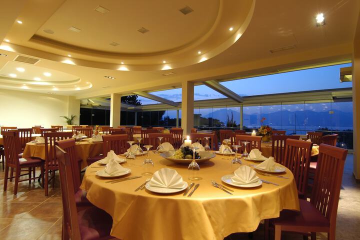 Ballroom/Hall 18 of 29