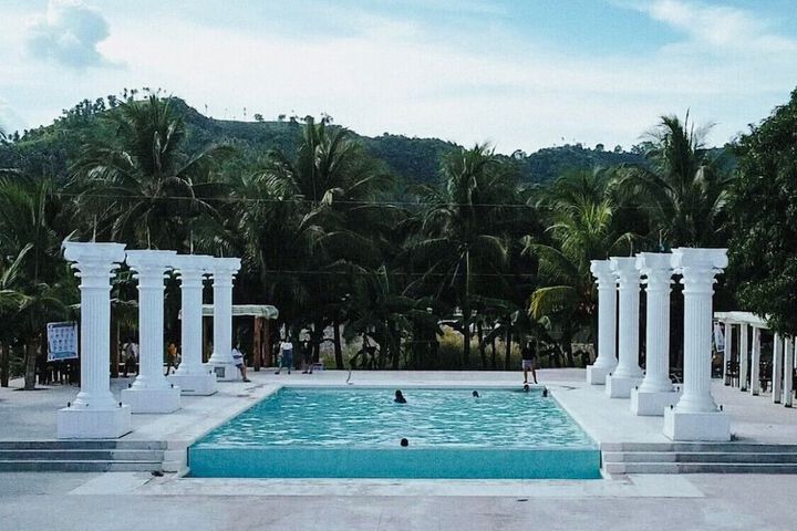 Pool 19 of 33