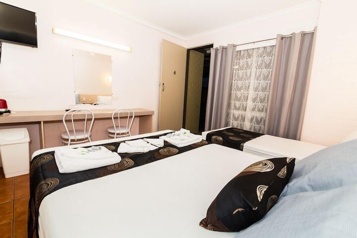 Room 29 of 74