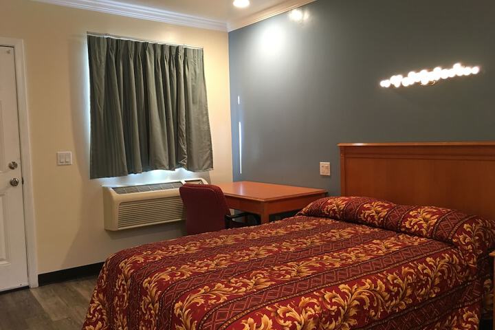 2 Double Bed Room (2 of 14)
