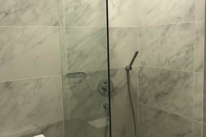 Room 65 of 74