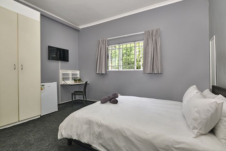Room 14 of 34