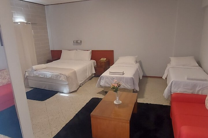 Room 18 of 37
