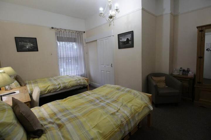 Room 7 of 43