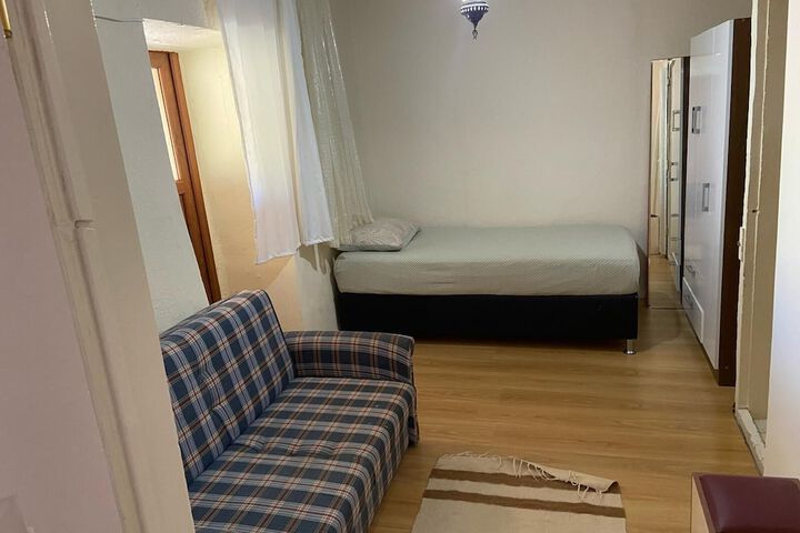 Room 49 of 263