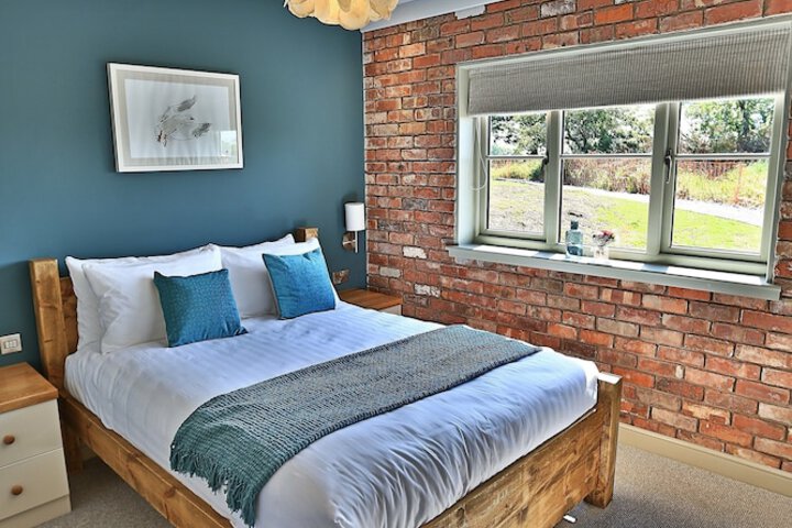 Room 10 of 50