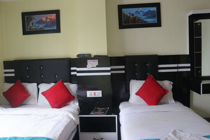Room 7 of 10