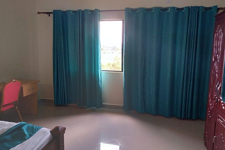 Room 3 of 15