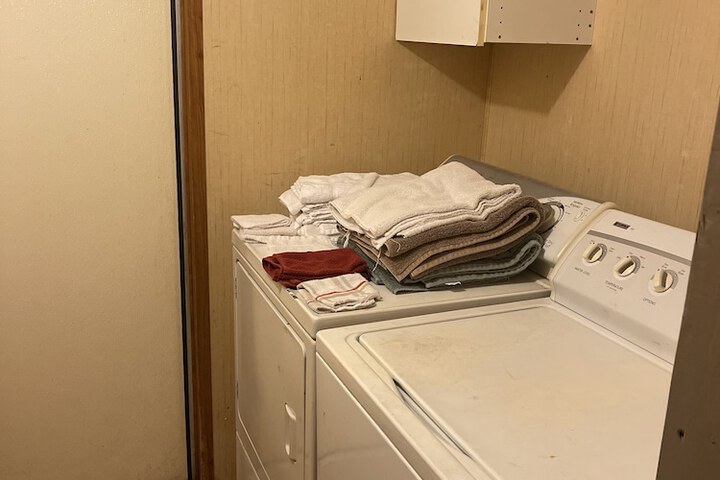 Laundry 14 of 24