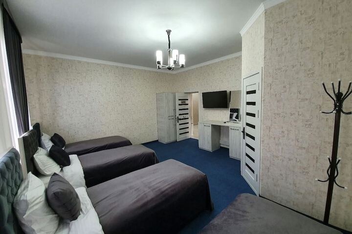 Room 15 of 15