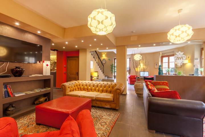 Lobby sitting area