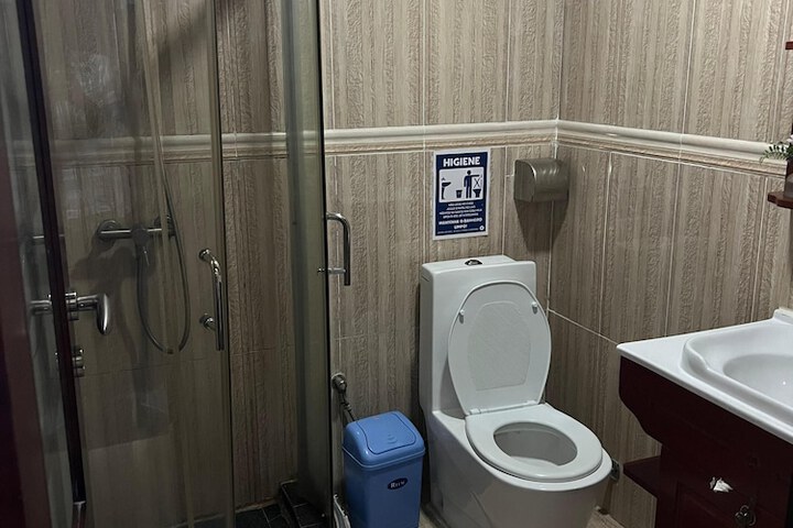 Room 125 of 151