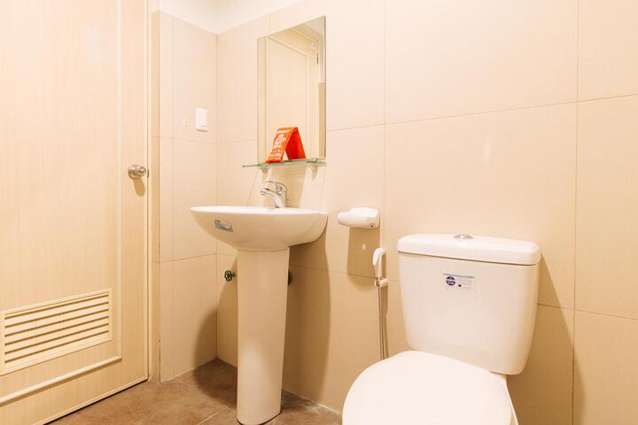 Photo of RedDoorz at Arzo Hotel Grand Lodge