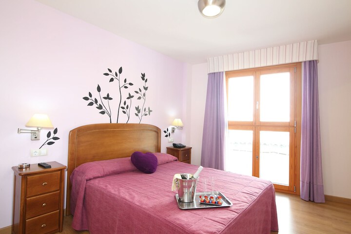 Room 8 of 30